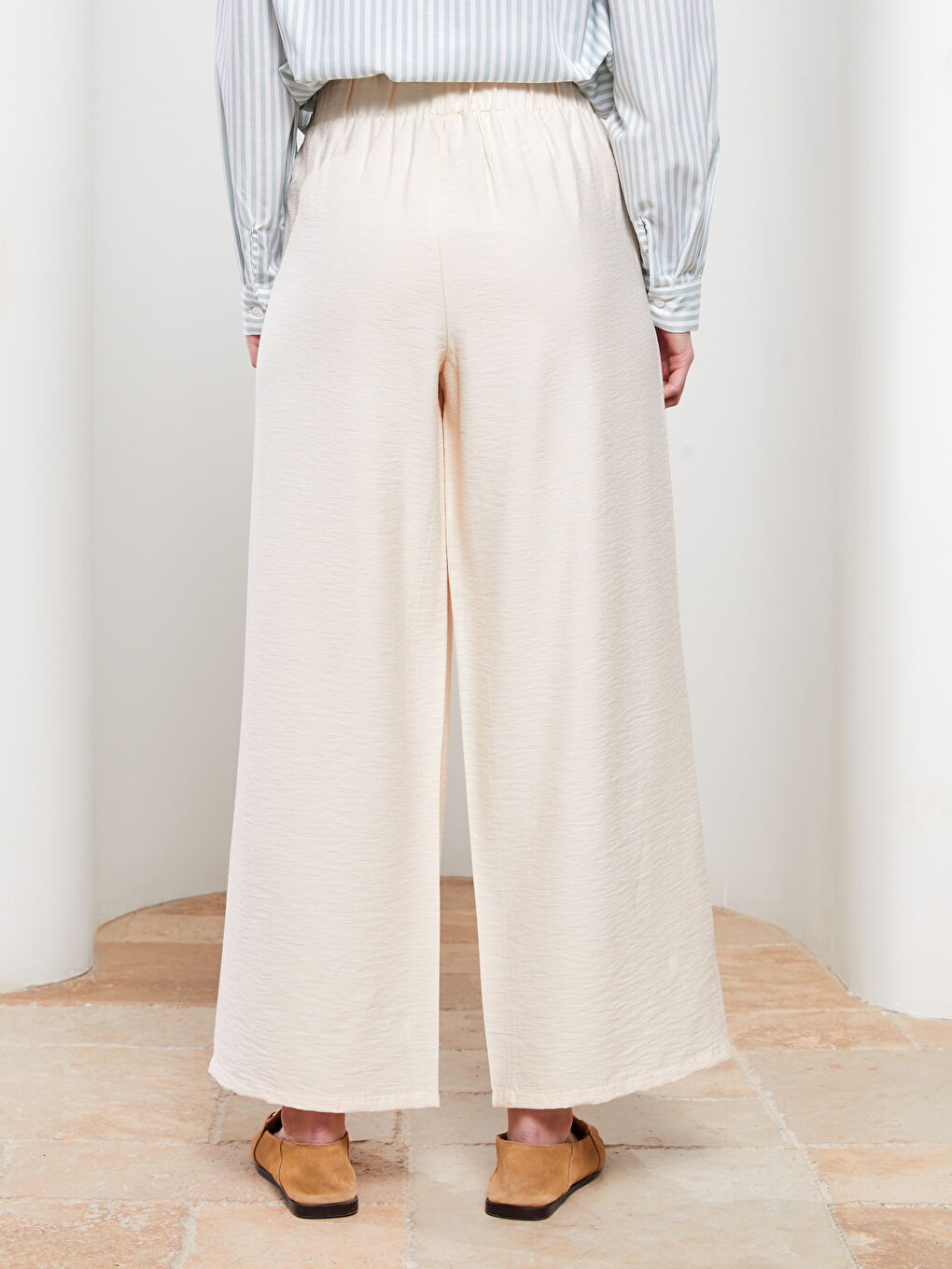 بنطلون بالازو حريمي رجل واسعة بتفاصيل جيب و خصر مطاطي مستقيم-4