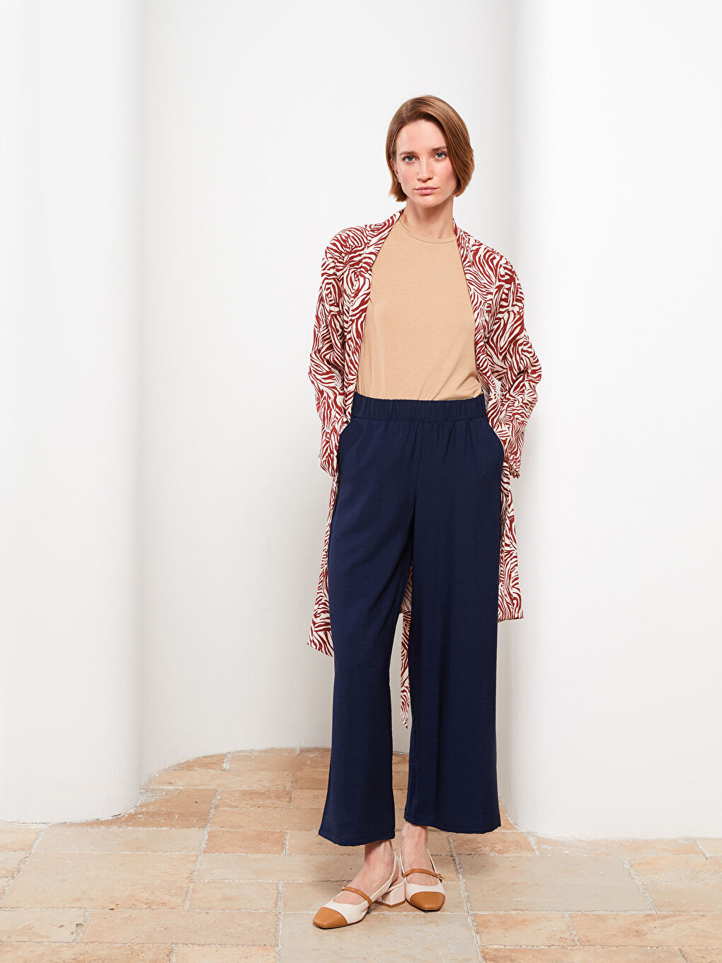 Lacivert Beli Lastikli Düz Cep Detaylı Geniş Paça Kadın Palazzo Pantolon