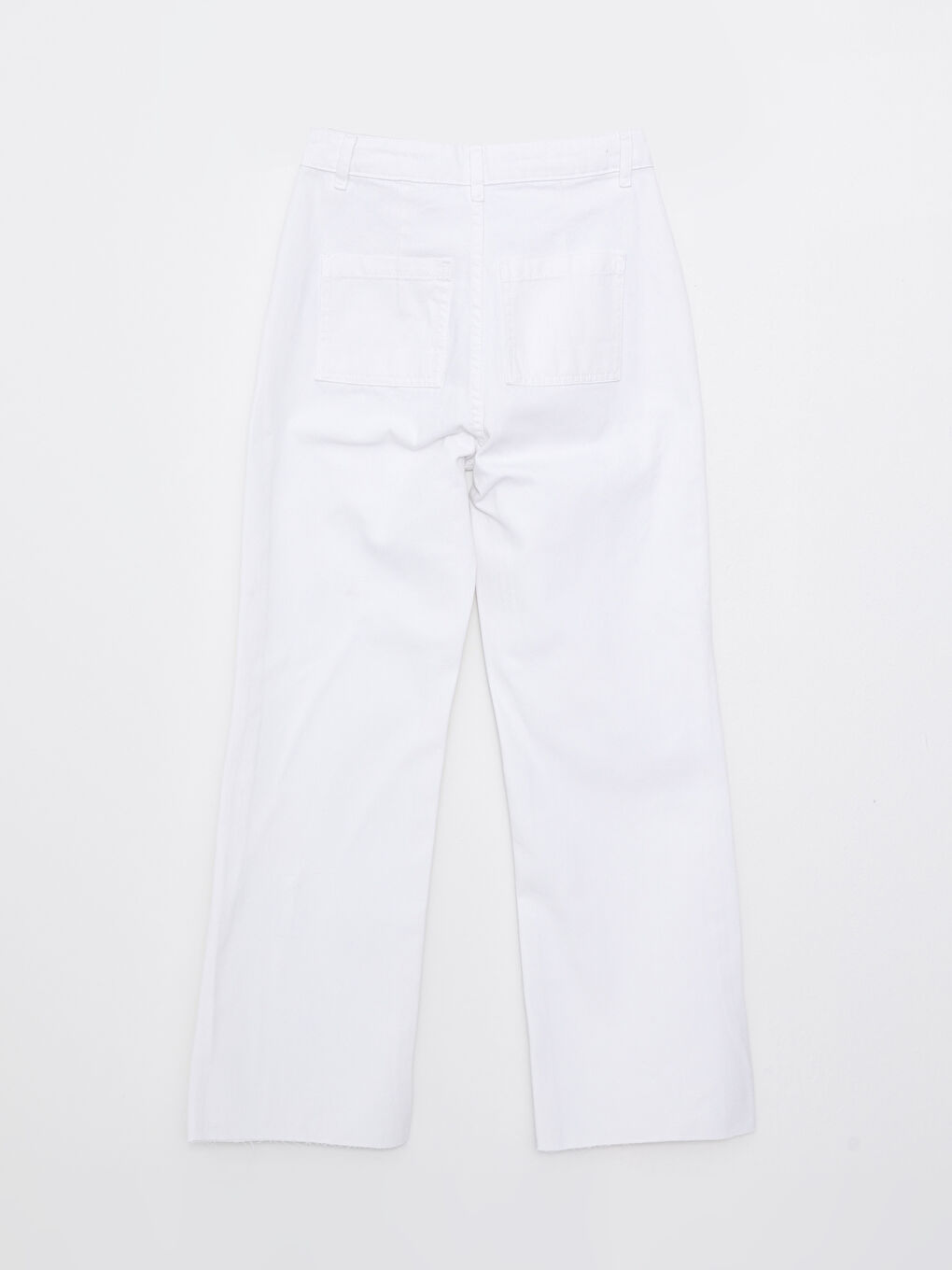 Beyaz Mom Fit Düz Cep Detaylı Kadın Jean Pantolon-6