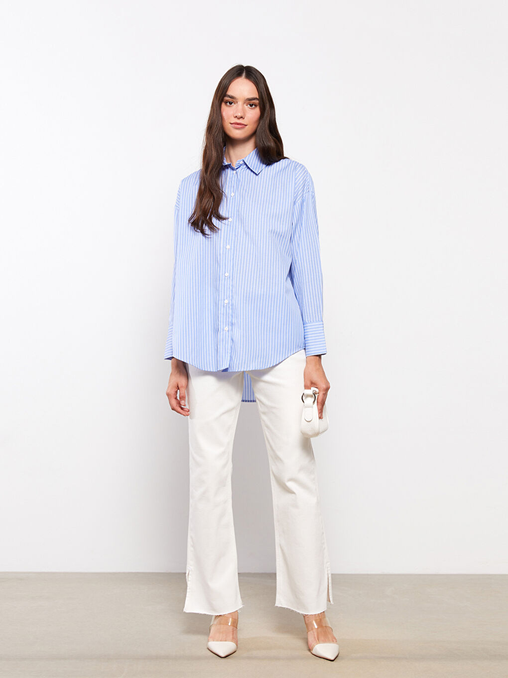 Beyaz Mars Flare Düz Cep Detaylı Kadın Jean Pantolon