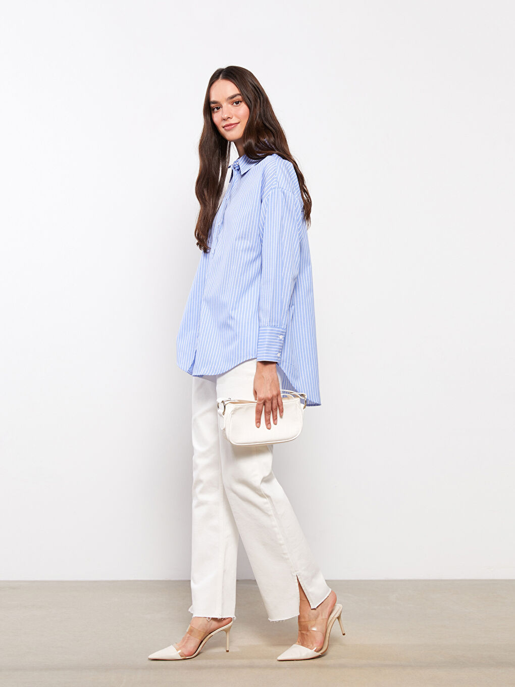 Beyaz Mars Flare Düz Cep Detaylı Kadın Jean Pantolon-1