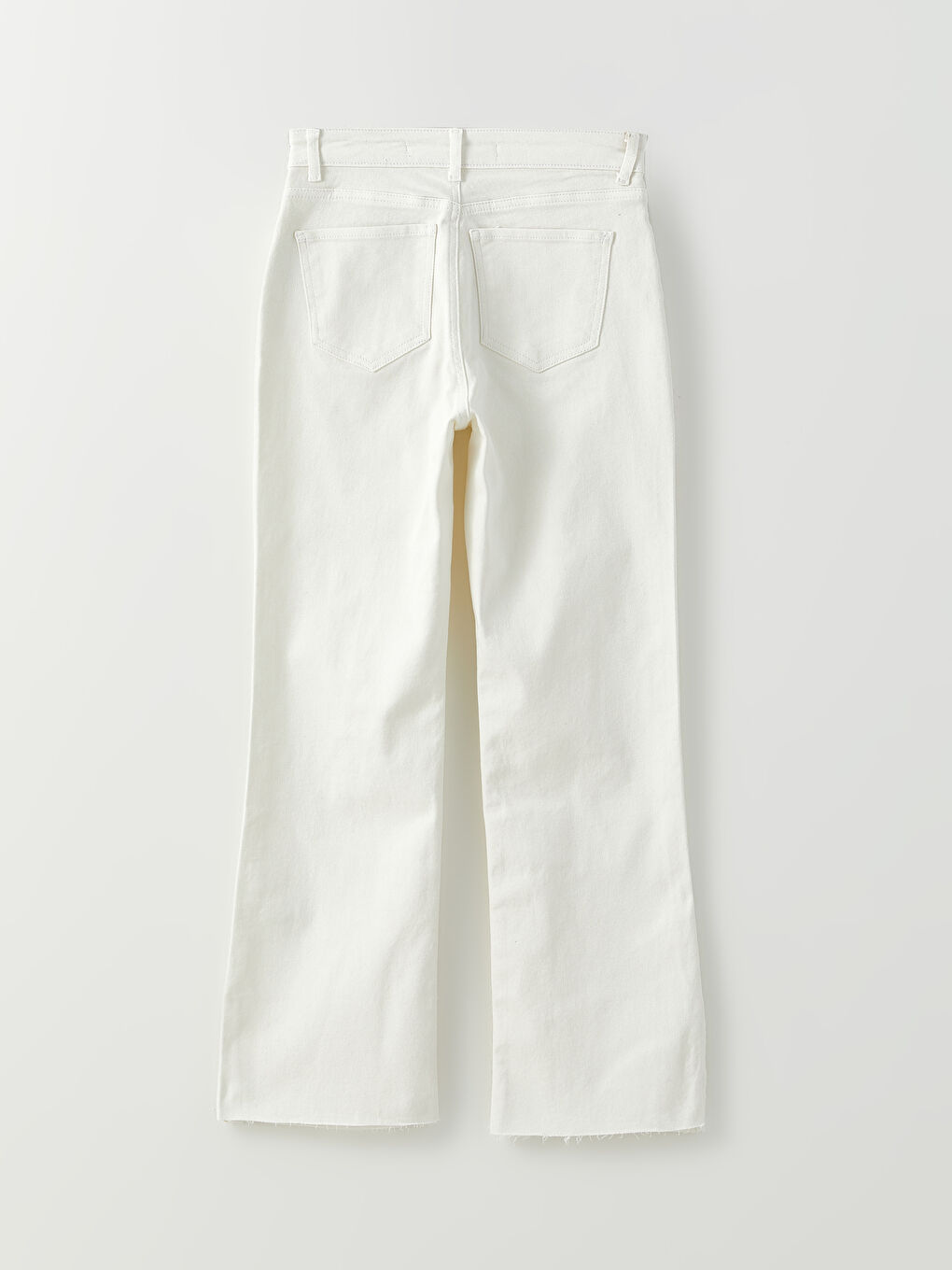 Beyaz Mars Flare Düz Cep Detaylı Kadın Jean Pantolon-6