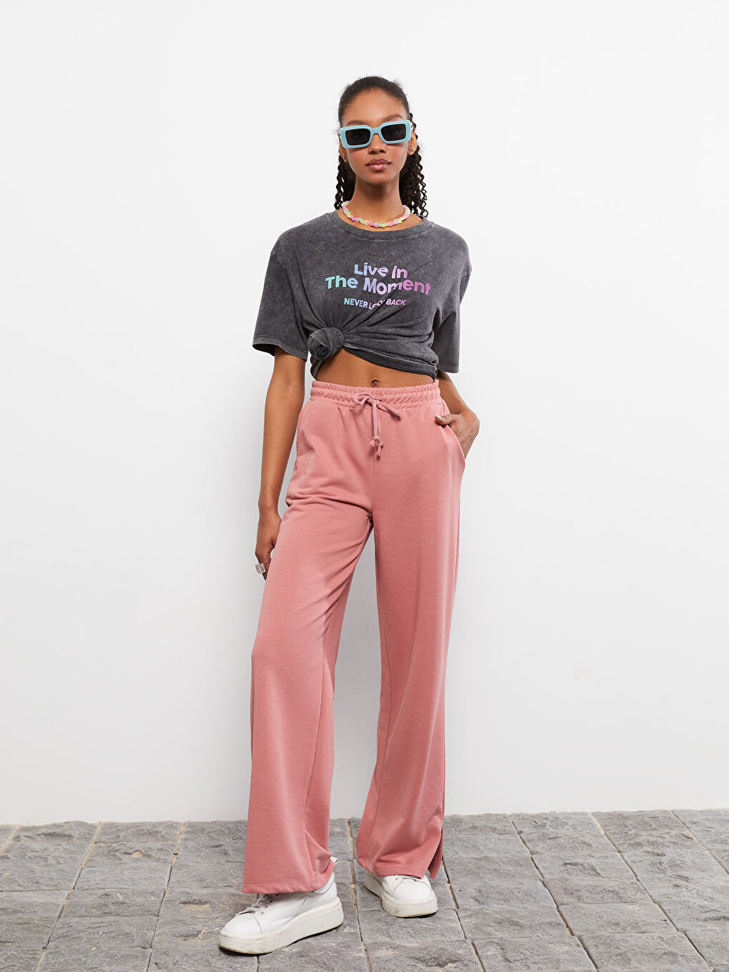 بنطلون رياضي بخصر مرن وجيوب عادية للسيدات-1