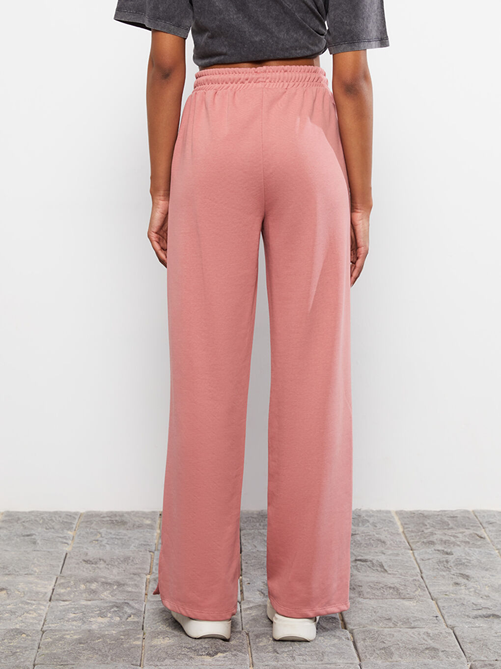 بنطلون رياضي بخصر مرن وجيوب عادية للسيدات-3