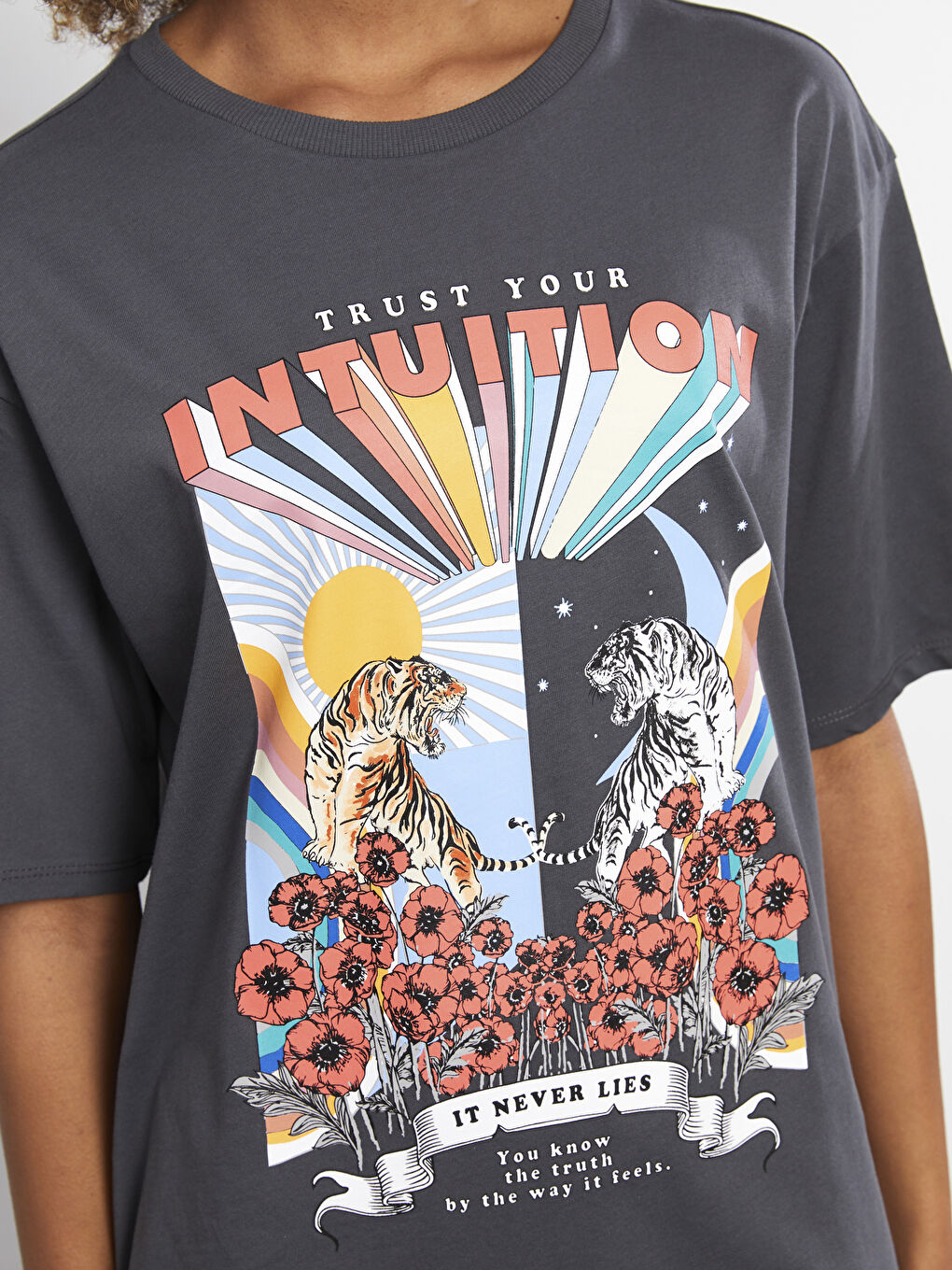 T-shirt en Coton à Manches Courtes Imprimé à Col Rond pour Femmes-3