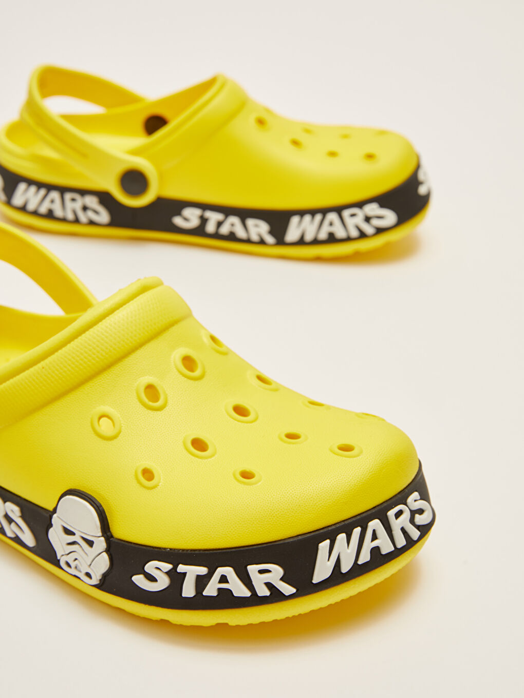LCW STEPS Star Wars Lizenzierte Jungen Badesandalen -S2IH43Z4-CRK