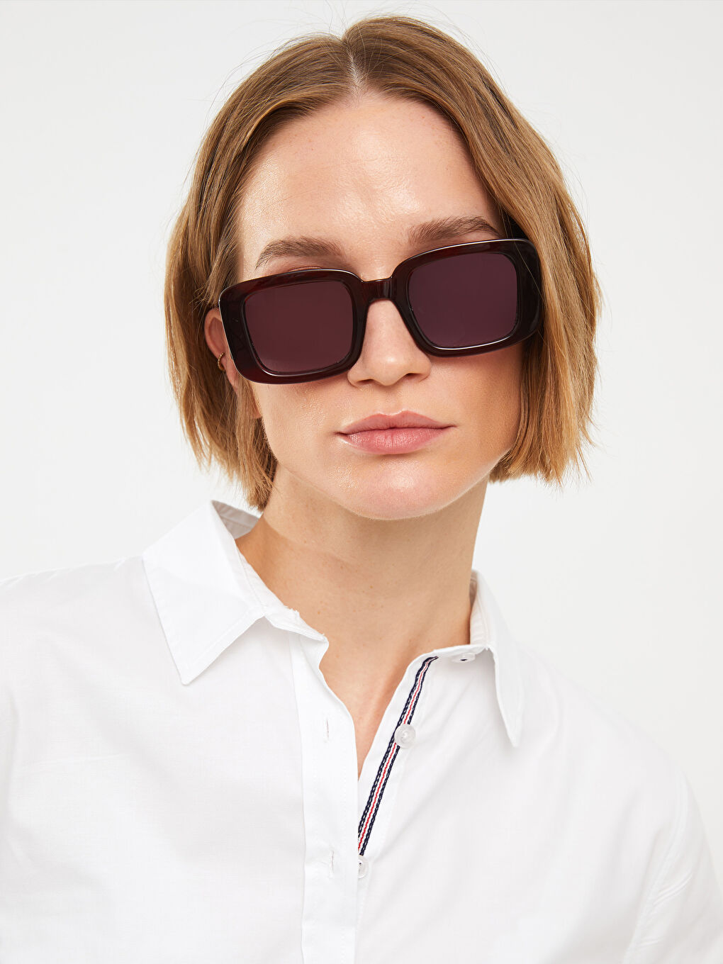 Beyaz Önden Düğme Kapamalı Düz Uzun Kollu Oxford Kadın Gömlek-3