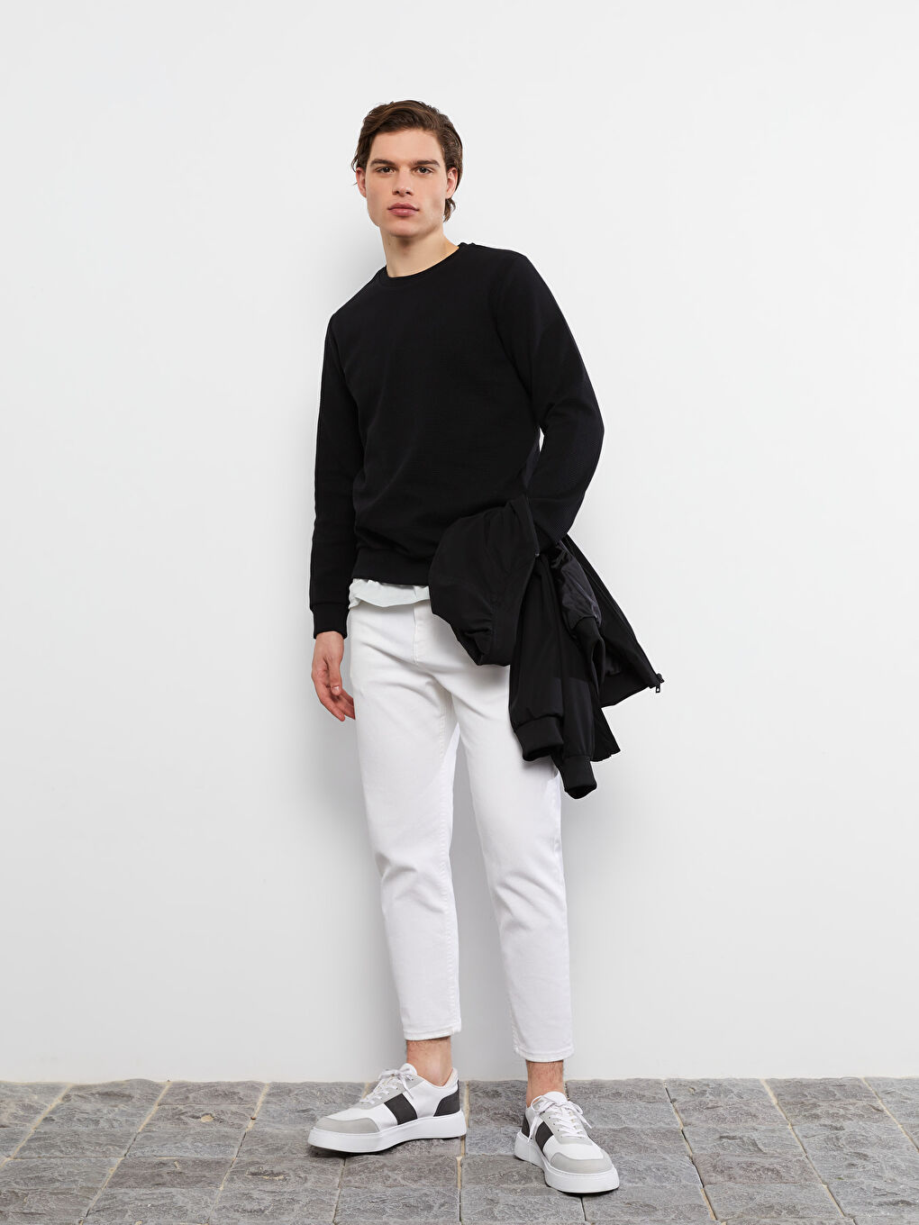 Siyah Bisiklet Yaka Uzun Kollu Erkek Sweatshirt