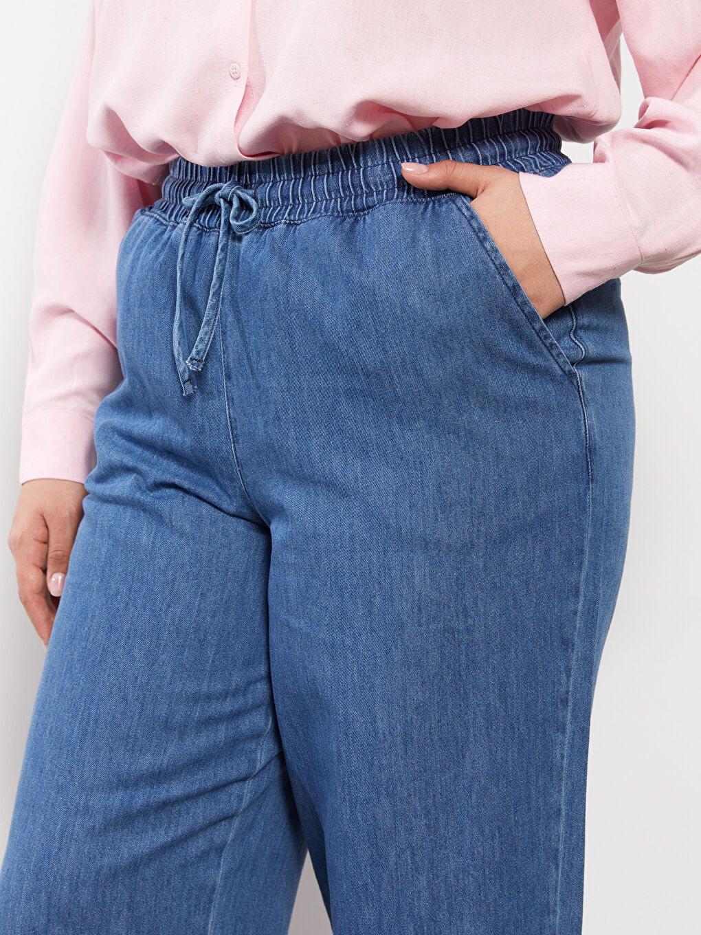 LC WAIKIKI Große Größen Elastischer Bund Gerade Tasche Detaillierte Damen Rodeo Jeans Capri -S2IH83Z8-507