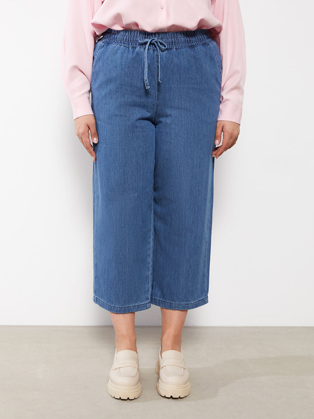 LC WAIKIKI Große Größen Elastischer Bund Gerade Tasche Detaillierte Damen Rodeo Jeans Capri -S2IH83Z8-507