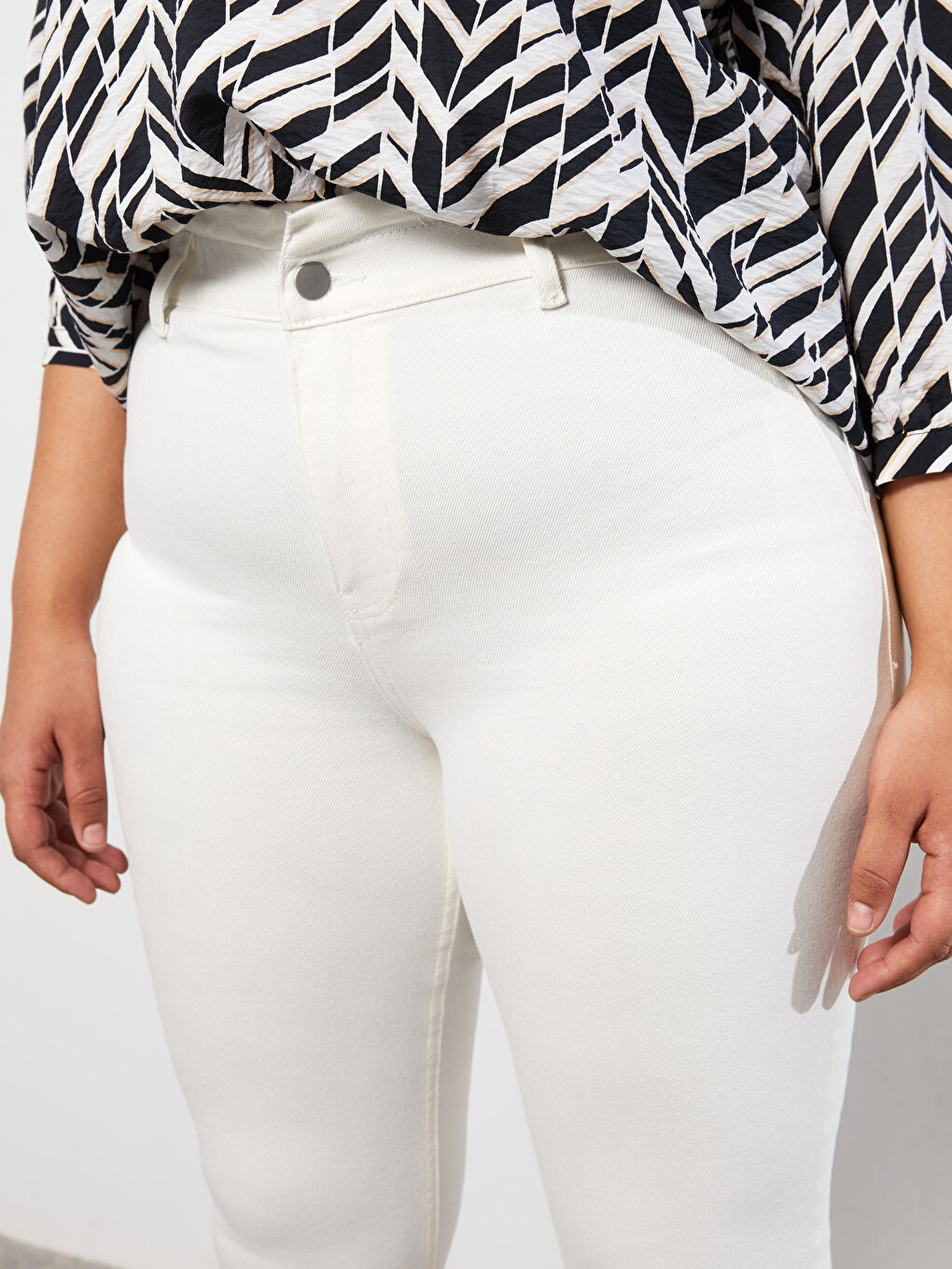 Ekru Kadın Büyük Beden Beli Lastikli Düz Jean Pantolon-2