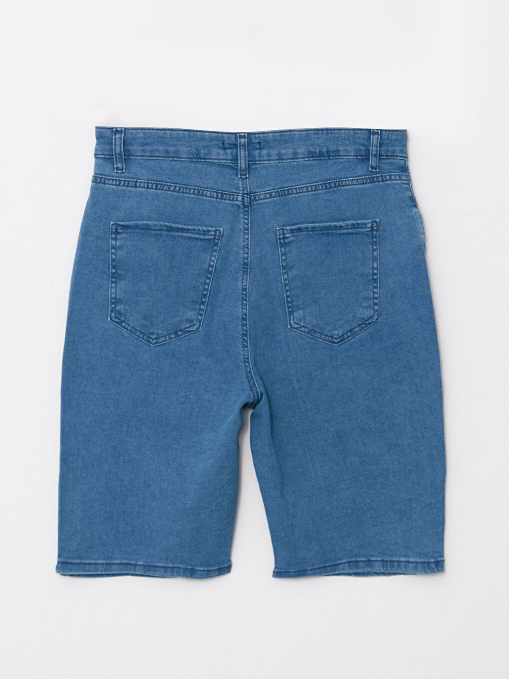 Джинсовые Шорты Женские Большого Размера Прямого Кроя с Карманами-6