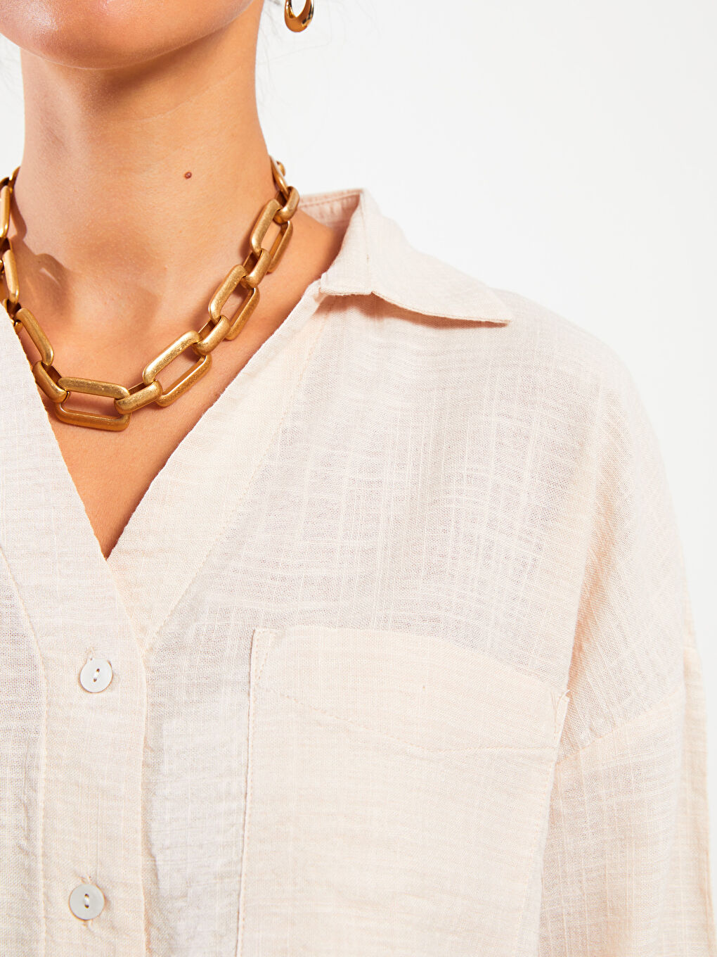 Bej Önden Düğme Kapamalı Düz Kısa Kollu Kadın Gömlek-3