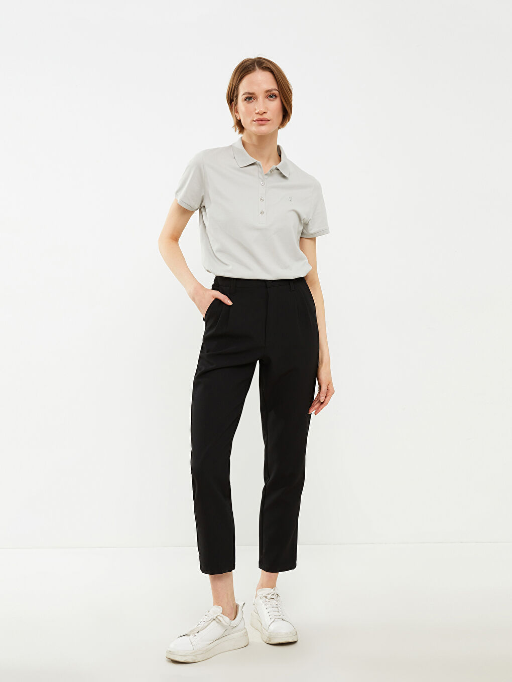 Siyah Standart Fit Düz Cep Detaylı Kadın Pantolon