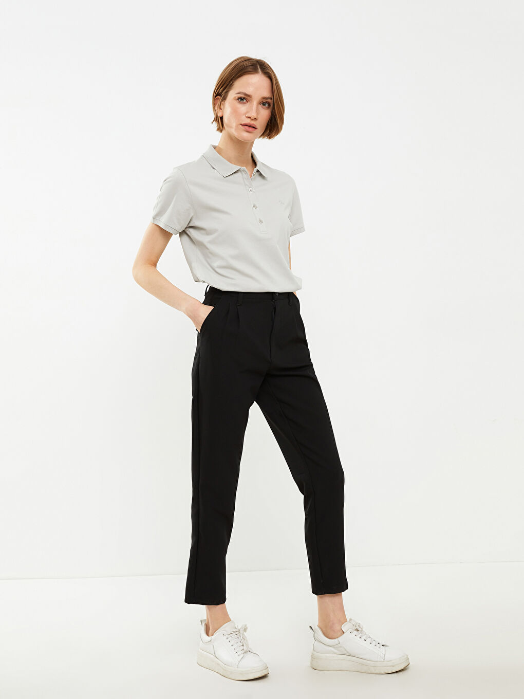 Siyah Standart Fit Düz Cep Detaylı Kadın Pantolon-4