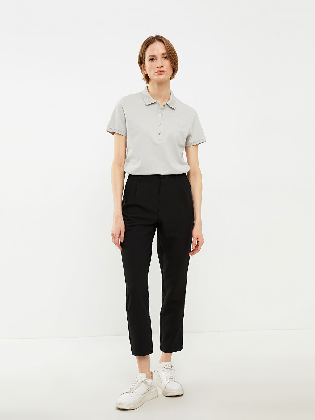 Siyah Standart Fit Düz Cep Detaylı Kadın Pantolon-5