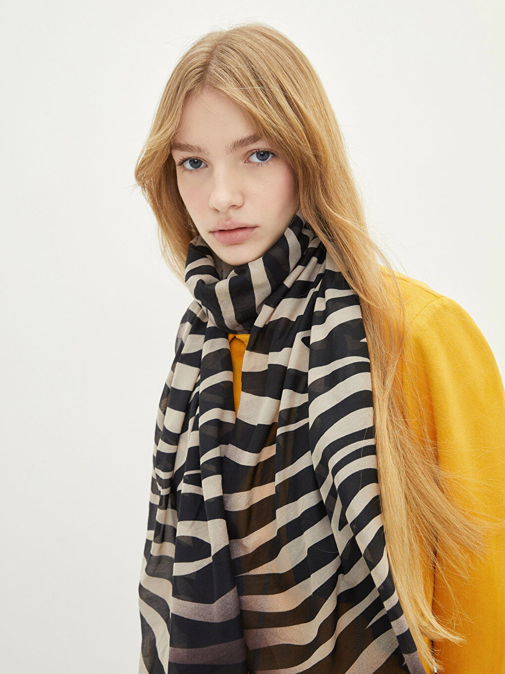 Patterned Women's Scarf-1