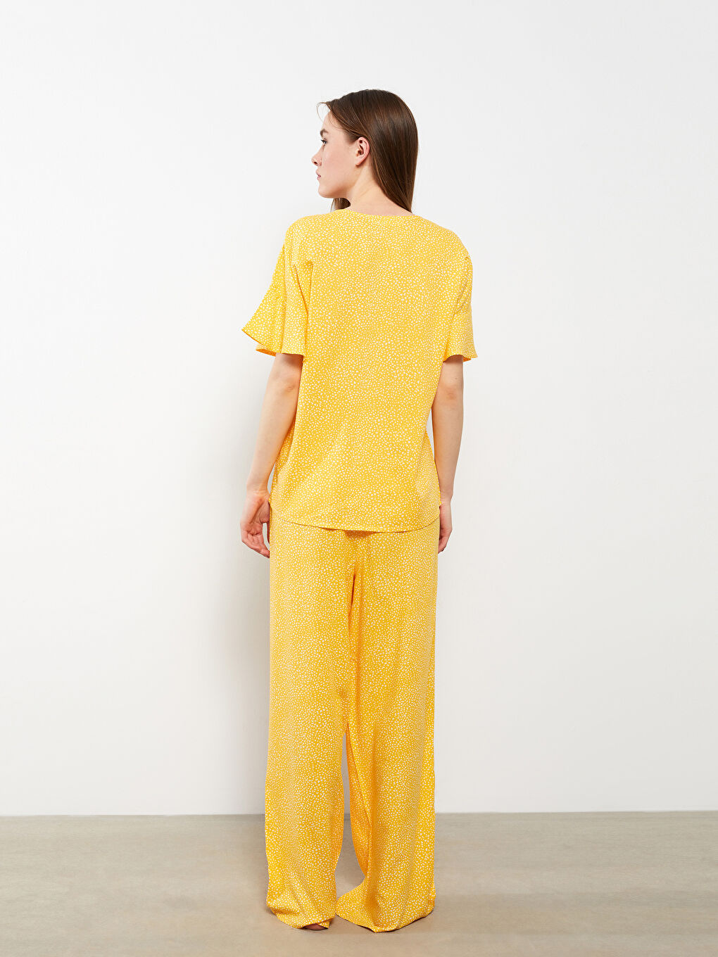 Ensemble de Pyjama pour Femmes en Viscose à Manches Courtes et Imprimé à Col en V-4