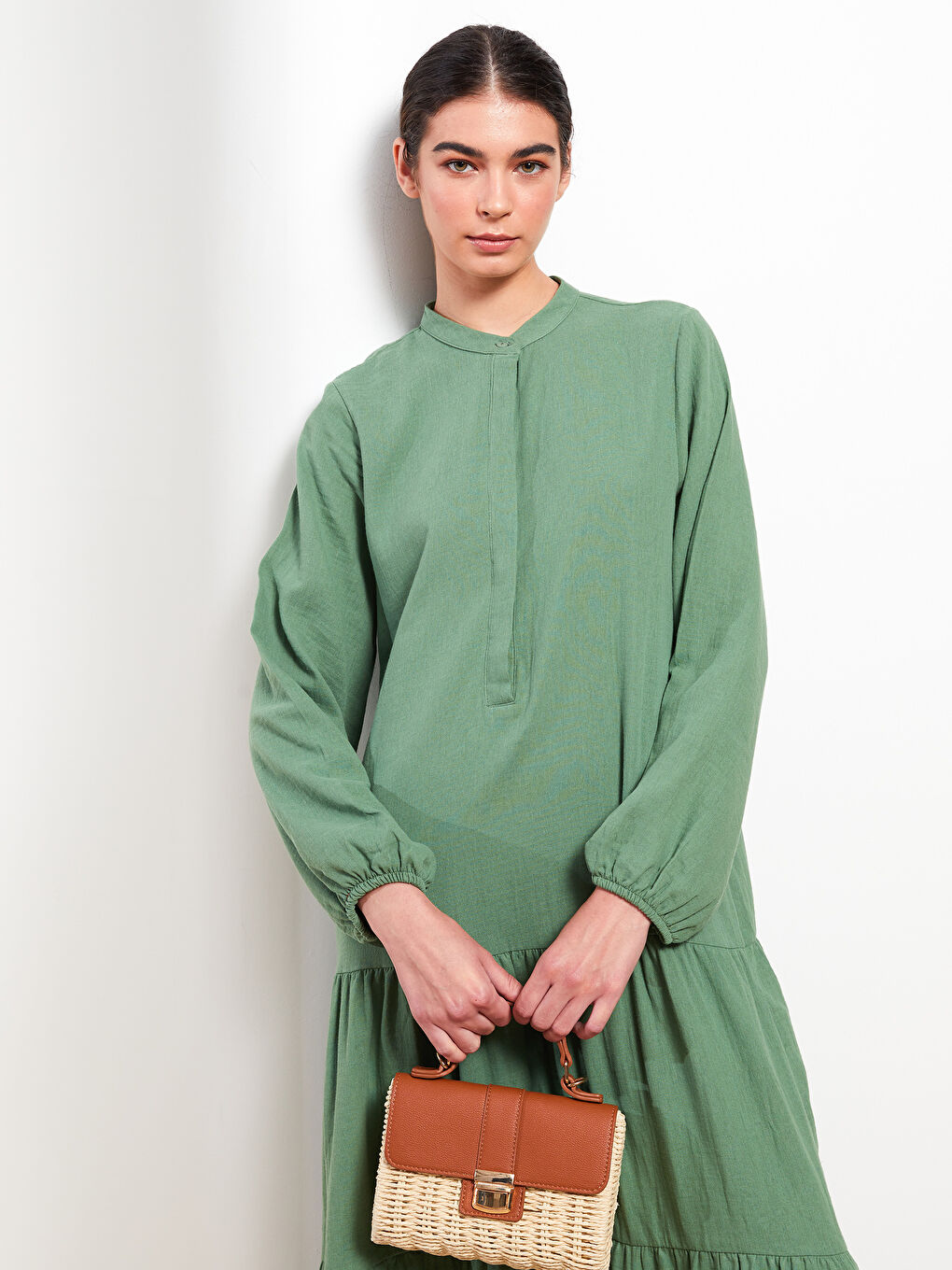 فستان قطن كم طويل بياقة مندرين للسيدات-4