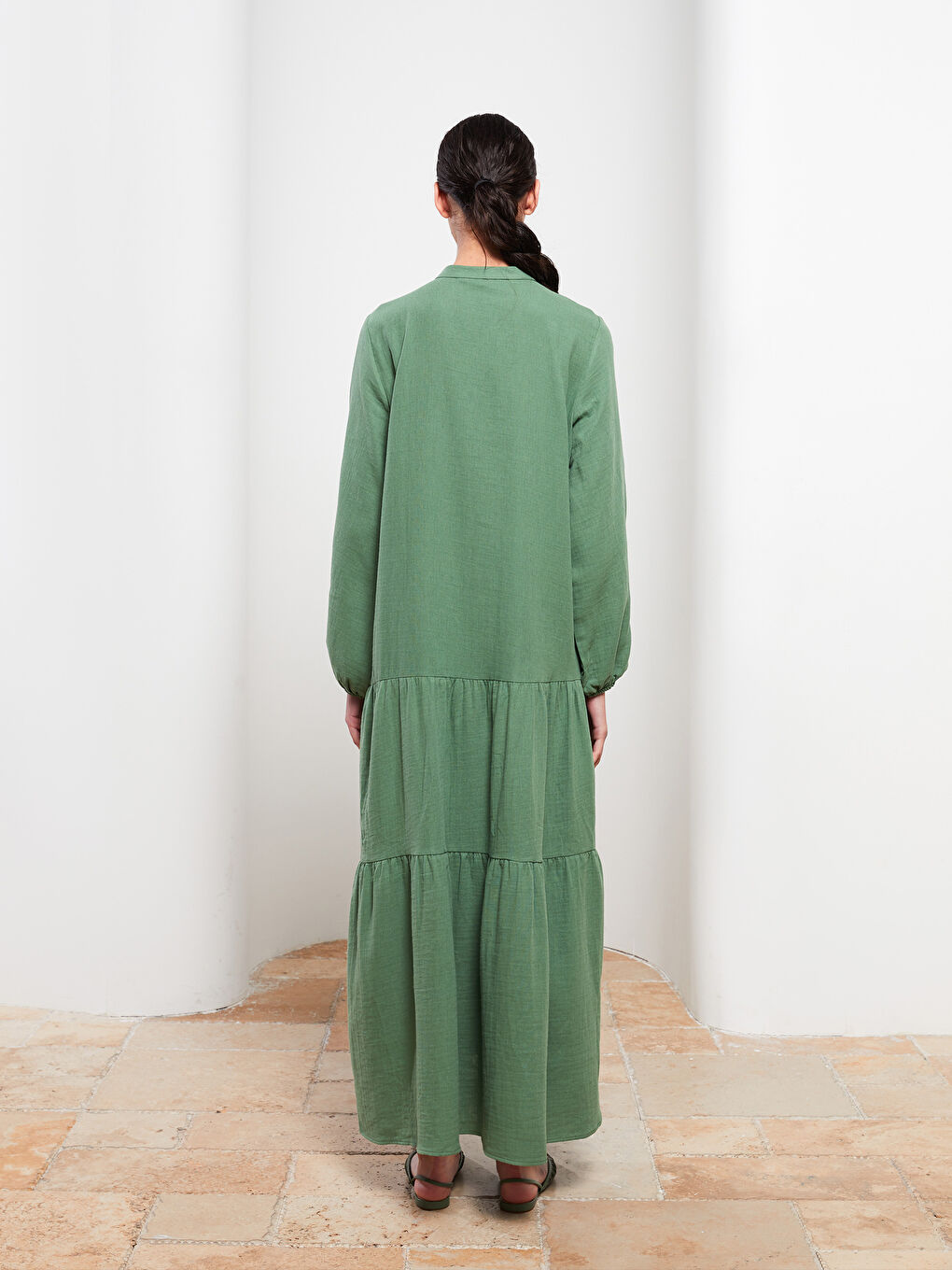 فستان قطن كم طويل بياقة مندرين للسيدات-8