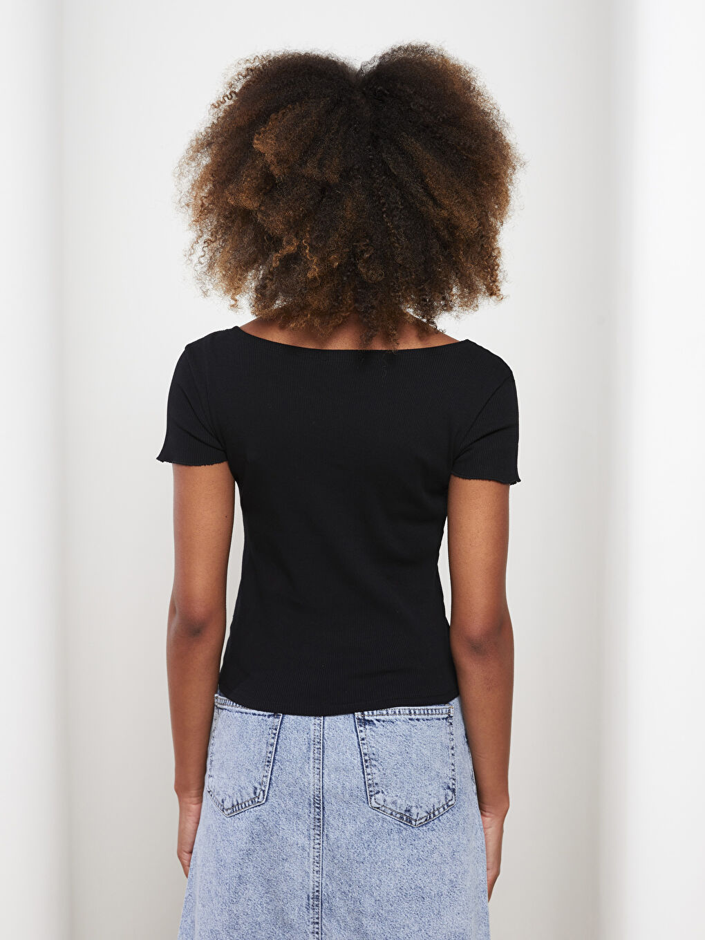 U Neck Straight Short Sleeve Cotton Women's T-Shirt-4