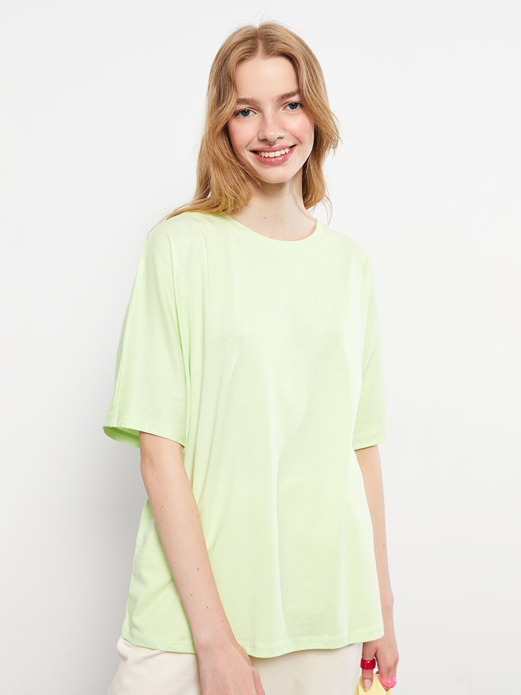 Yeşil Bisiklet Yaka Baskılı Kısa Kollu Pamuklu Kadın Tişört-1