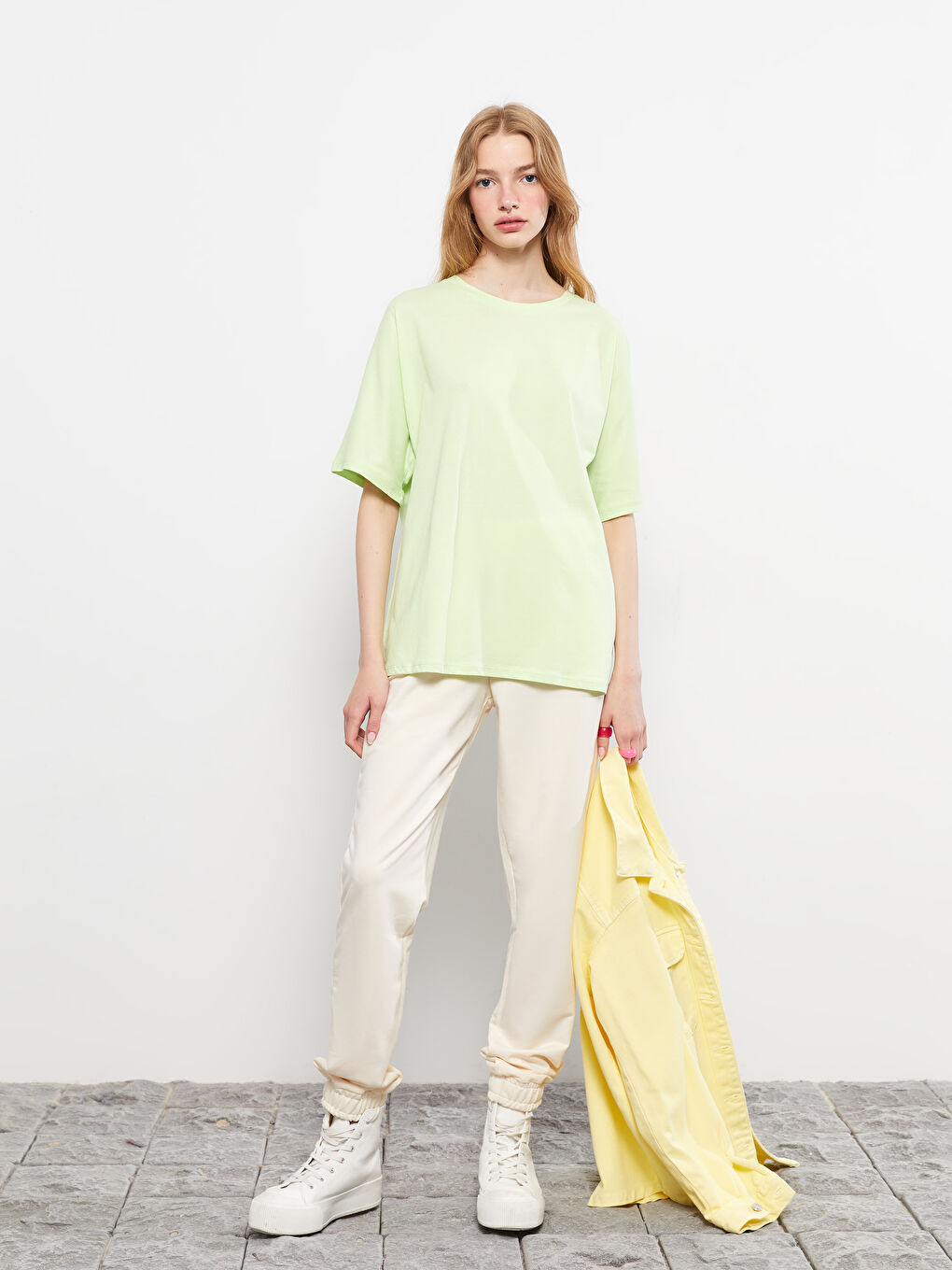 Yeşil Bisiklet Yaka Baskılı Kısa Kollu Pamuklu Kadın Tişört-2