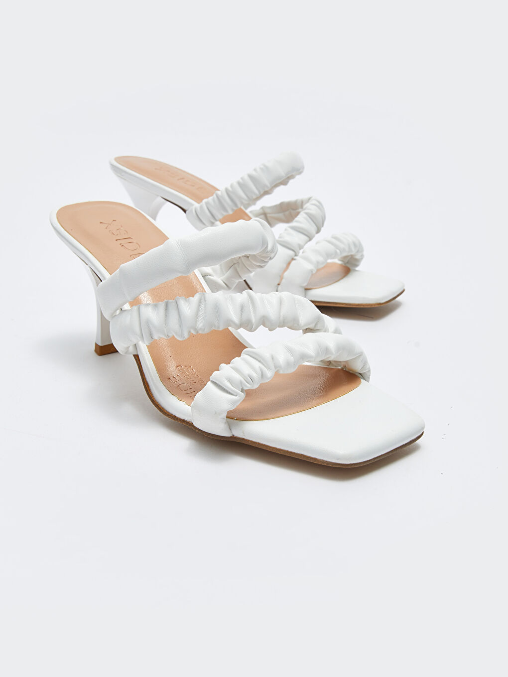 سليبر بكعب للسيدات بتصميم حزام متقاطع-2