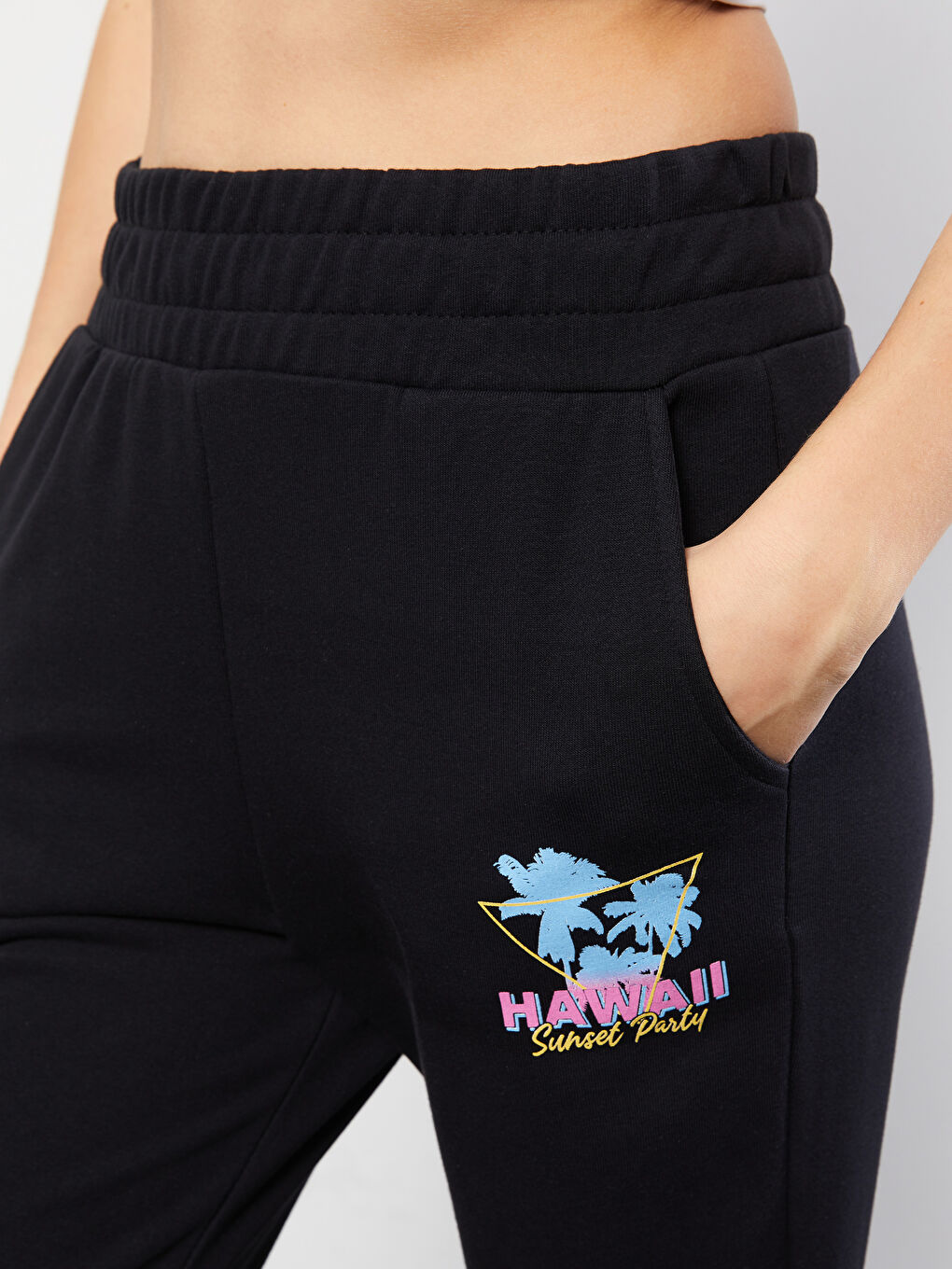 بنطال رياضي بطبعة بخصر مطاطي للسيدات-2