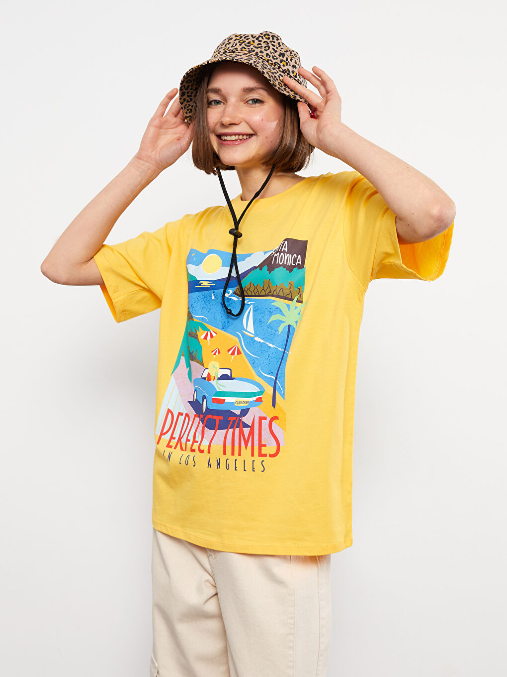 әйелдерге арналған принтті қысқа жең трикотаж футболка