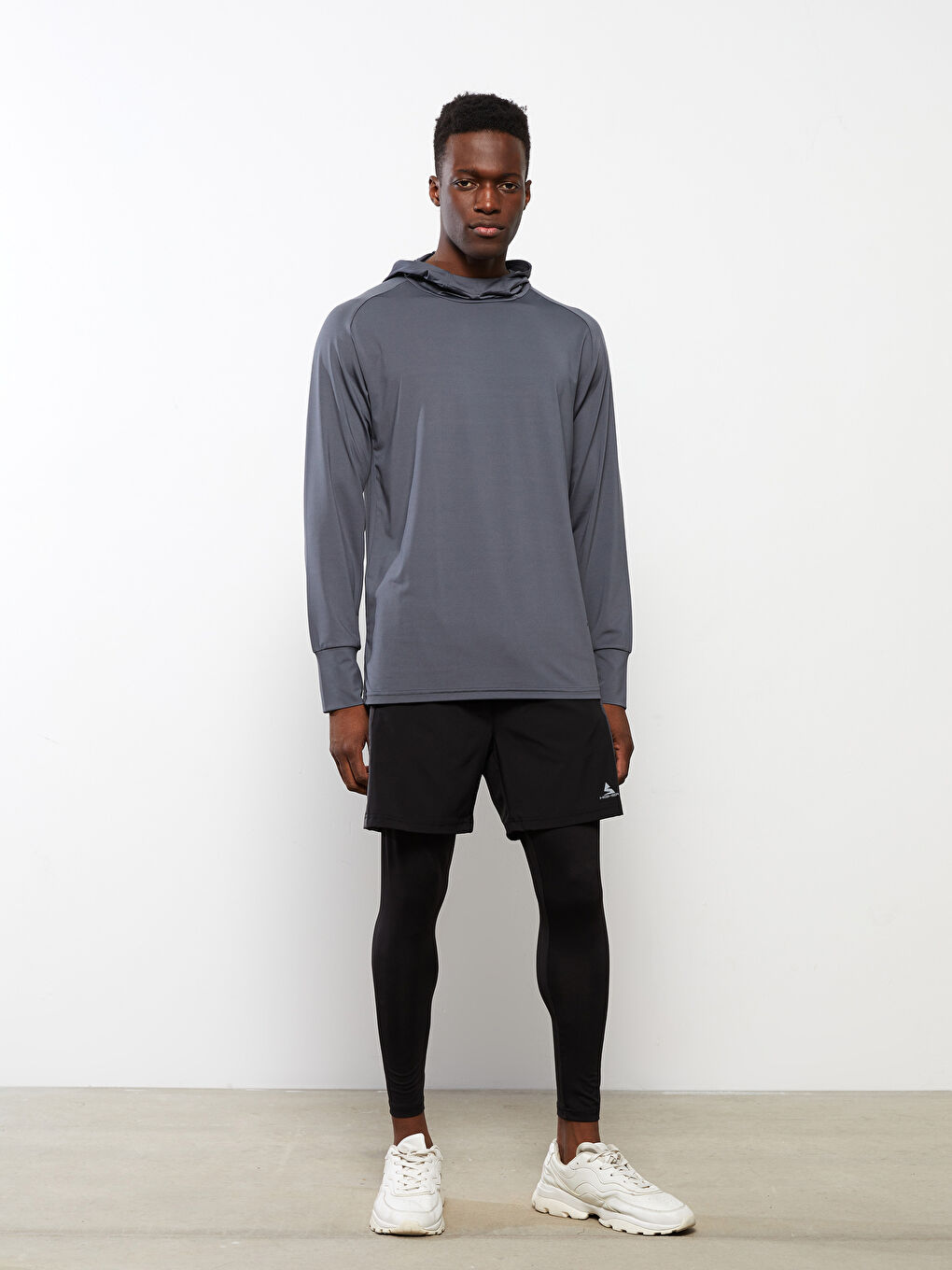 Gri Kapüşonlu Uzun Kollu Erkek Spor Tişört-2