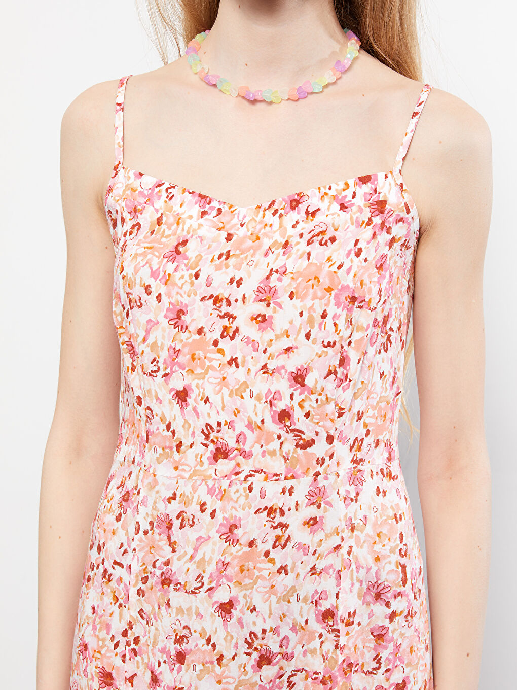 Ekru Kalp Yaka Çiçekli Askılı Viskon Kadın Elbise-2