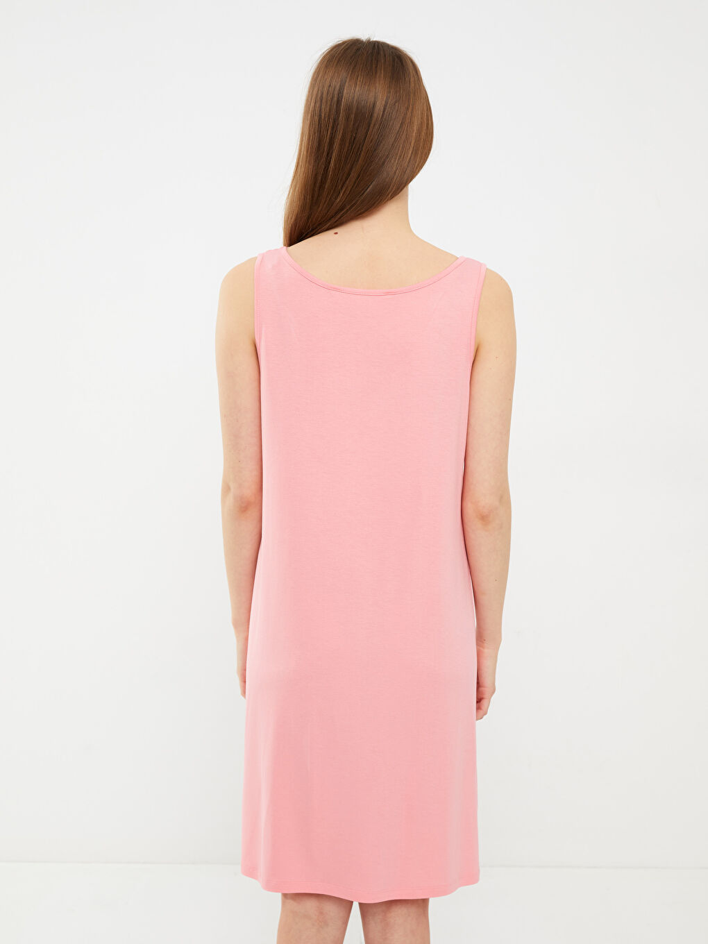 قميص نوم بدون أكمام بياقة على شكل حرف V للسيدات-4