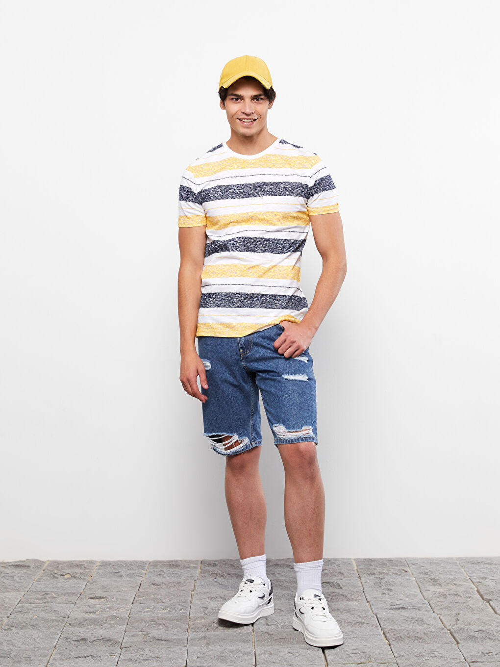 Sarı Bisiklet Yaka Kısa Kollu Çizgili Penye Erkek Tişört