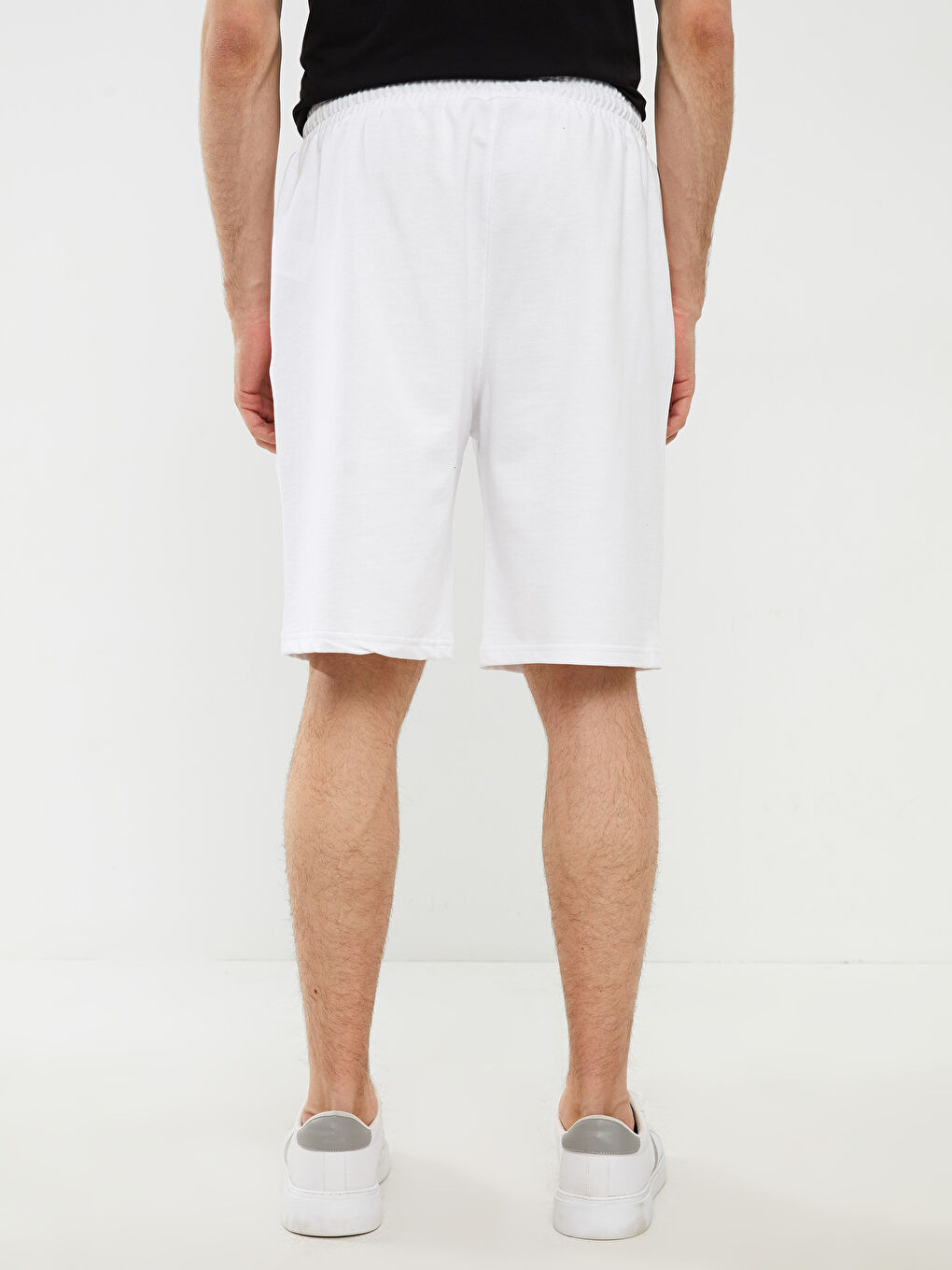 Beyaz Slim Fit Baskılı Erkek Roller Şort-3