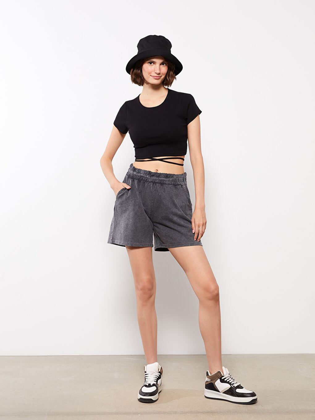 Antrasit Kadın Beli Lastikli Düz Şort