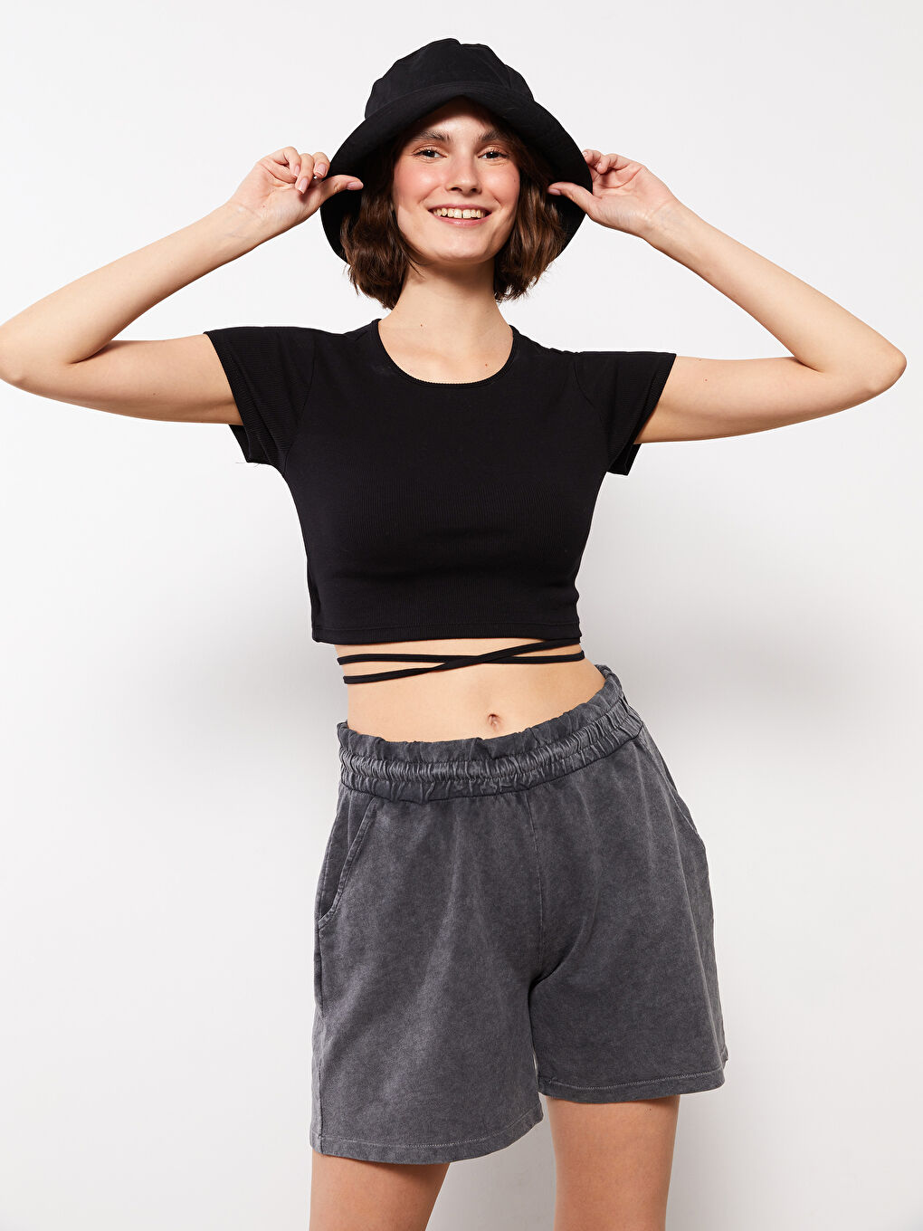 Antrasit Kadın Beli Lastikli Düz Şort-1