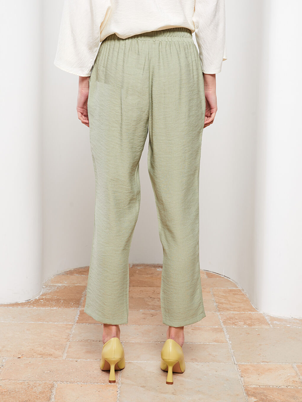 Yeşil Kadın Beli Lastikli Rahat Kalıp Düz Pantolon-4