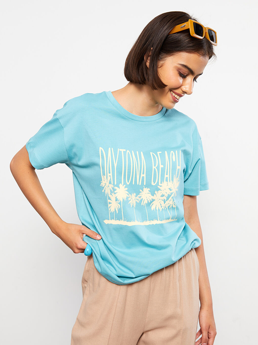 Turkuaz Bisiklet Yaka Baskılı Kısa Kollu Pamuklu Kadın Tişört-2