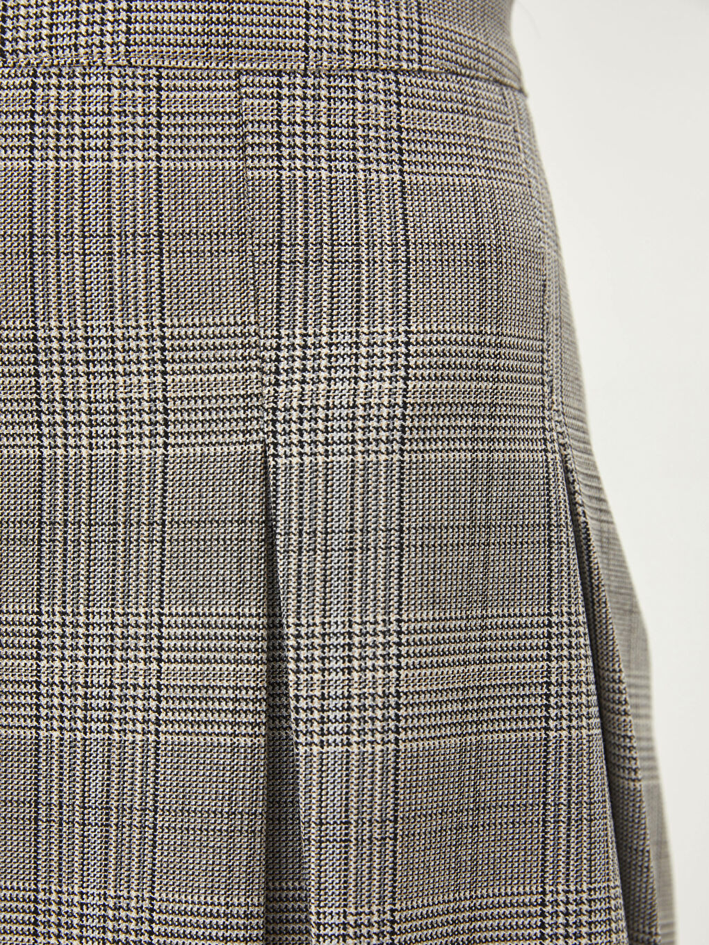 Gri Beli Fermuarlı Ekose Kadın Mini Etek-3