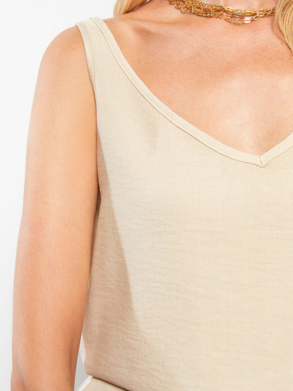 Women's V-Neck Straight Sleeveless Blouse-3