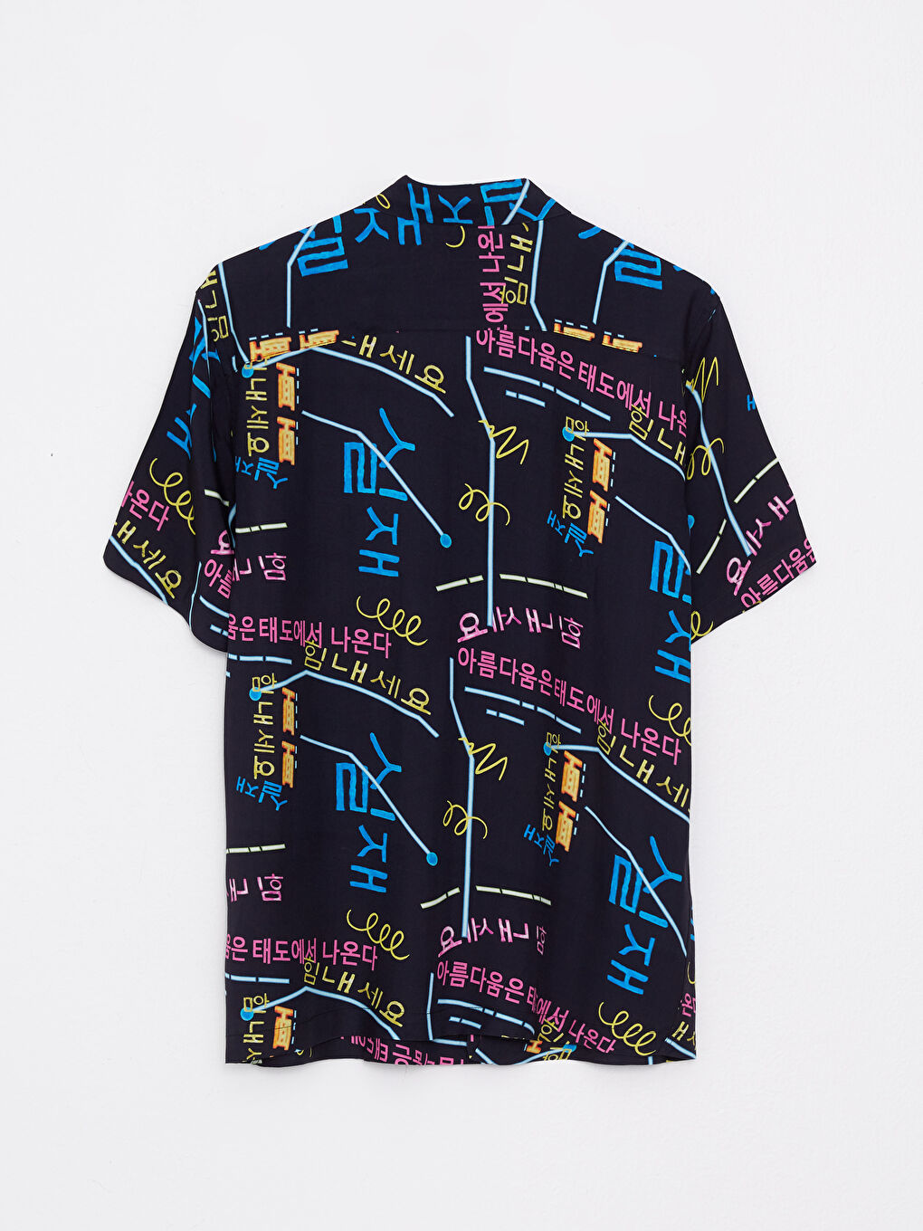 Siyah Regular Fit Kısa Kollu Desenli Viskon Erkek Gömlek-6