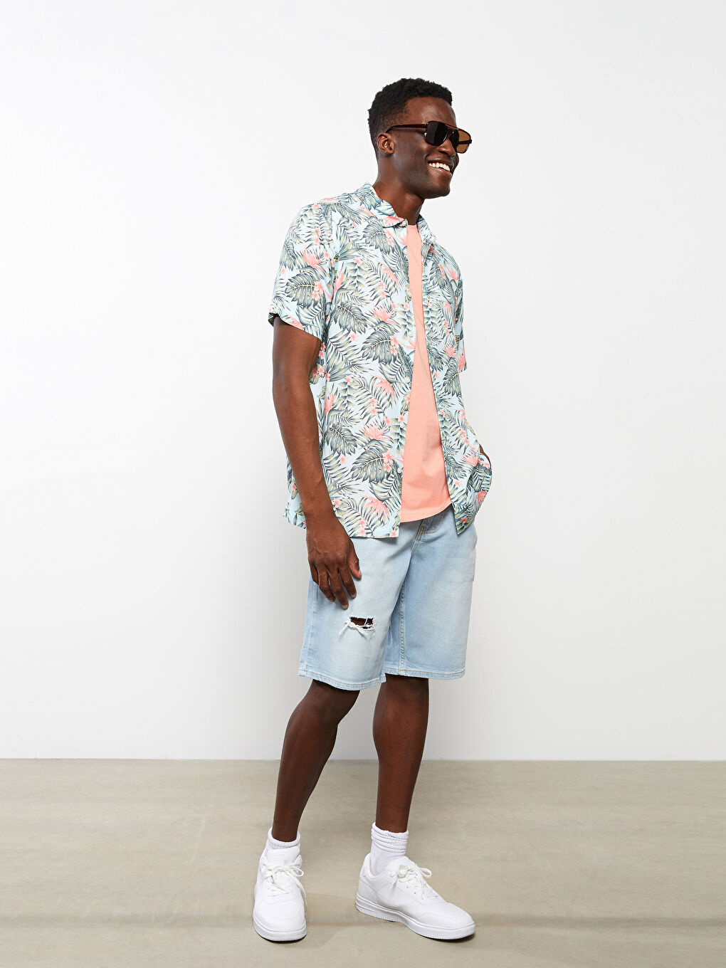 Turkuaz Regular Fit Kısa Kollu Desenli Viskon Erkek Gömlek-3