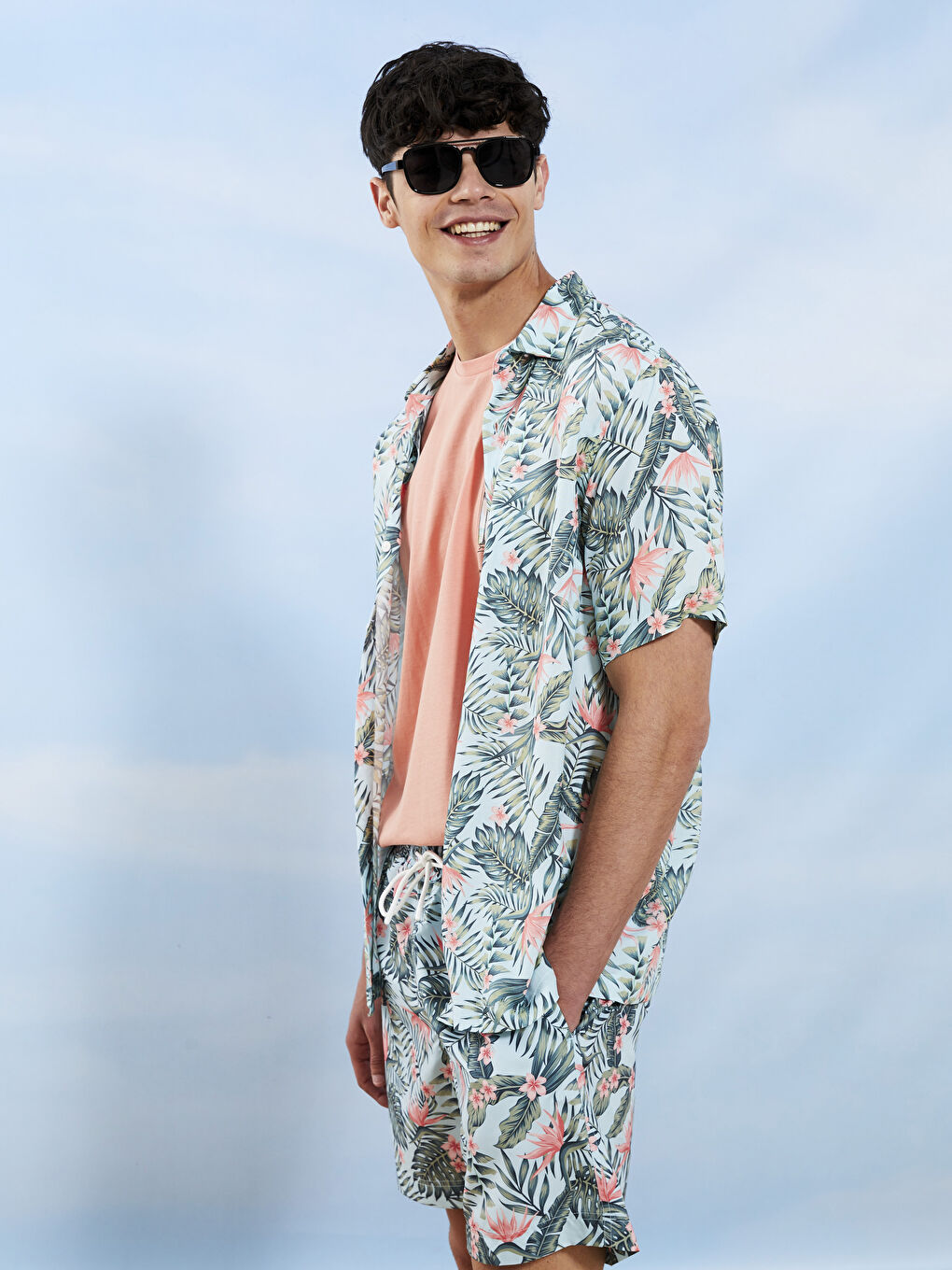 Turkuaz Regular Fit Kısa Kollu Desenli Viskon Erkek Gömlek-2