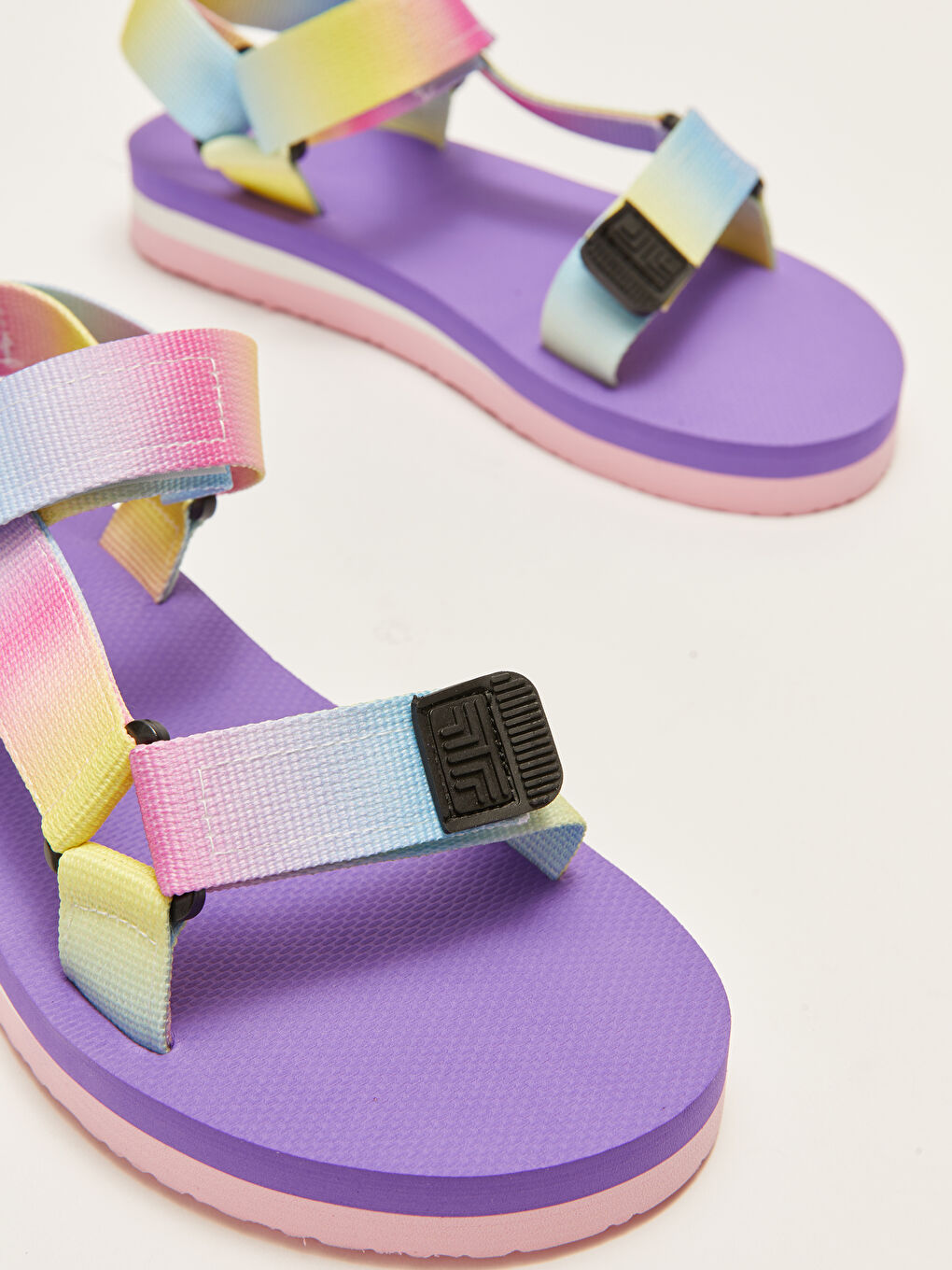 LCW STEPS Sandalen mit Banddetails für Mädchen -S2IO17Z4-SDD