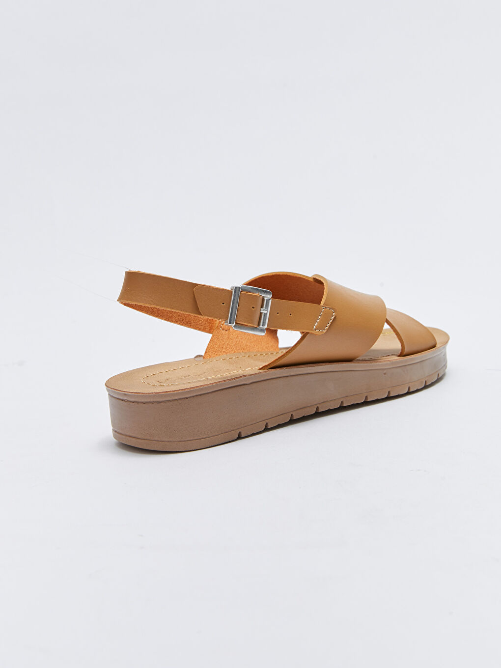 Kahverengi Çapraz Bantlı Toka Detaylı Kadın Sandalet-4
