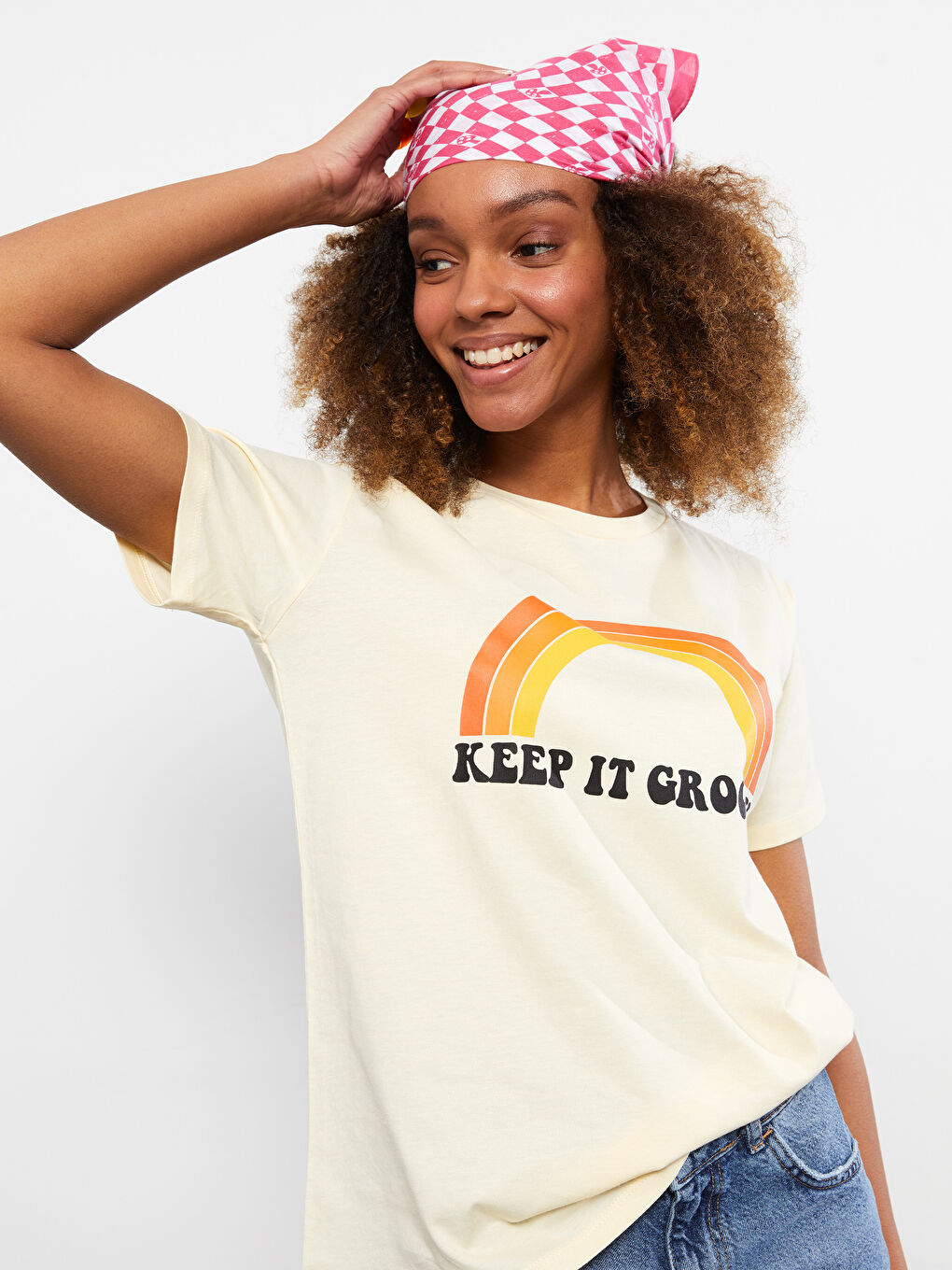 Bej Bisiklet Yaka Baskılı Kısa Kollu Pamuklu Kadın Tişört-2