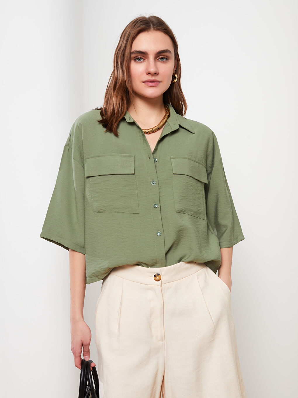 Chemise Femme à Manches Courtes Droite avec Fermeture à Boutons sur le Devant-2
