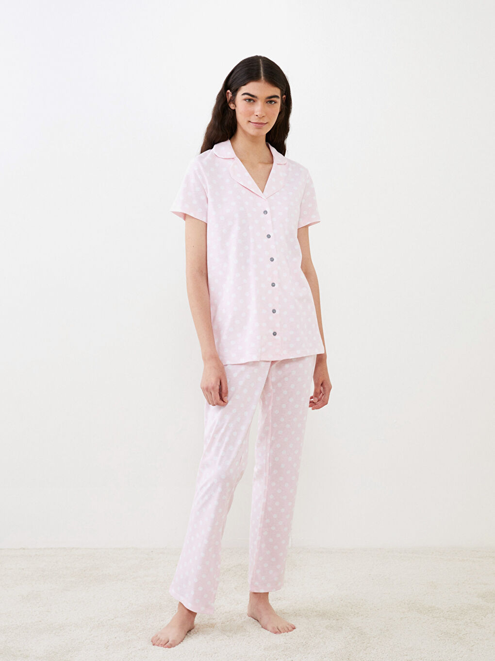 Pembe Gömlek Yaka Puantiyeli Kısa Kollu Pamuklu Kadın Pijama Takımı-1