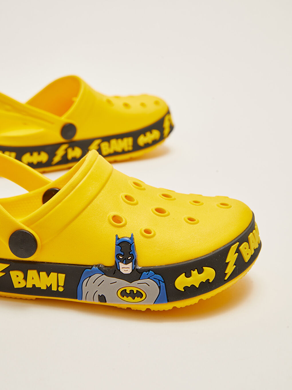 LCW STEPS Batman Lizenzierte Jungen Strandsandalen -S2IR42Z4-CRK